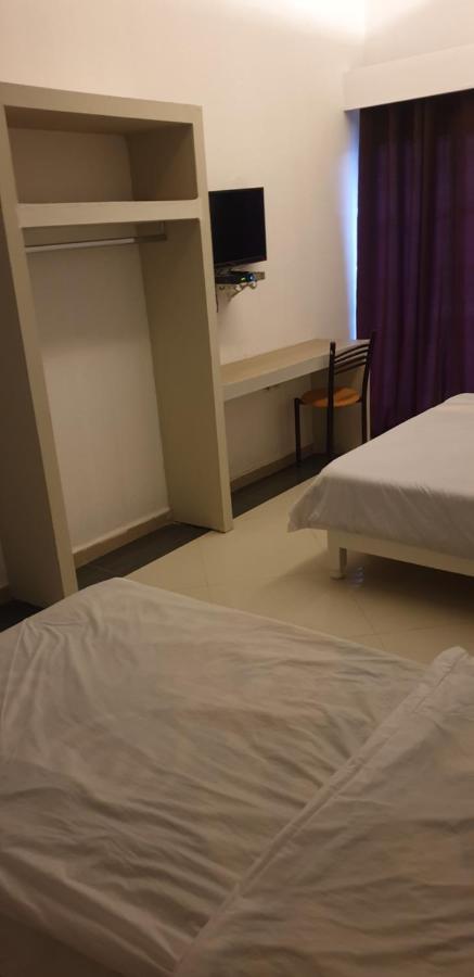 Hotel Privilege Bir El Djir Kültér fotó